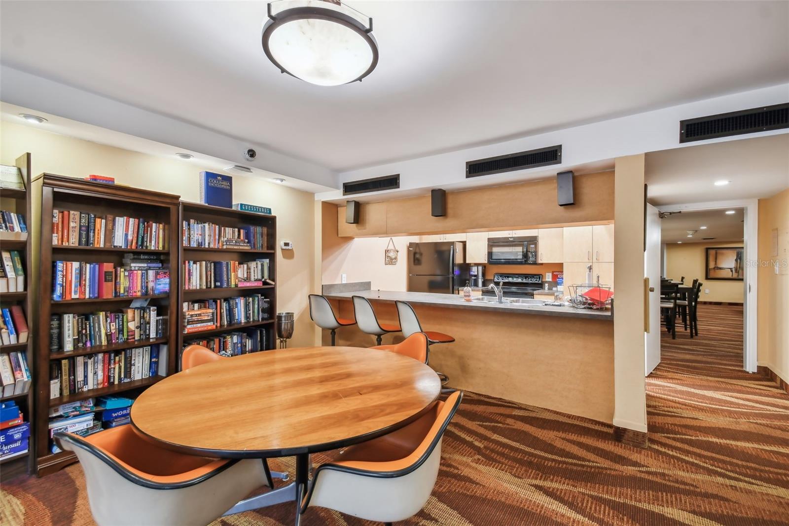 Image 4 of 23 For 4141 Bayshore Boulevard 402