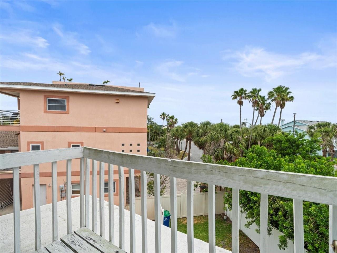 Image 21 of 35 For 619 2nd Street 3