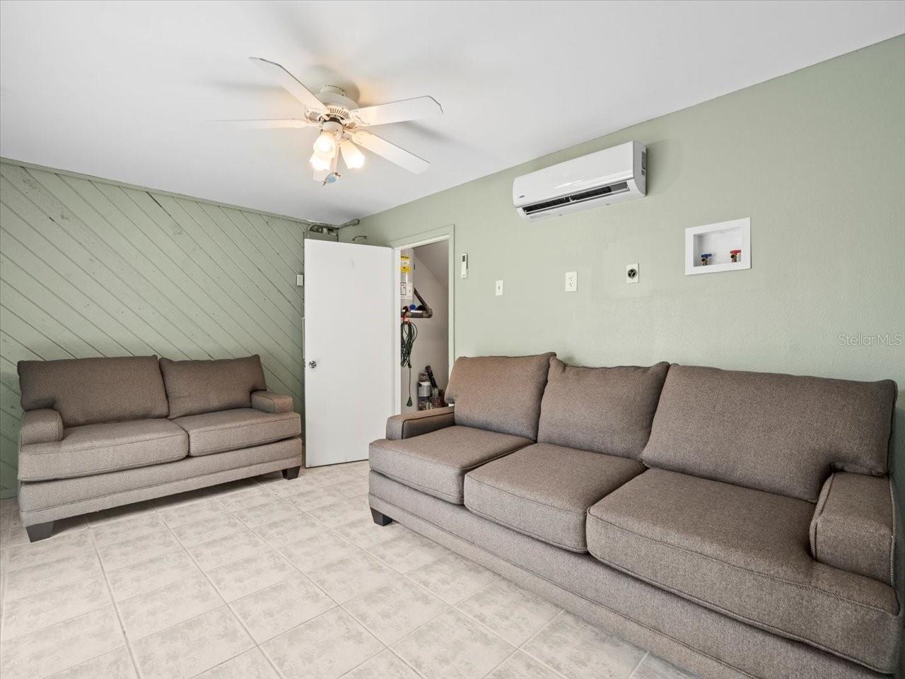 Image 25 of 35 For 619 2nd Street 3