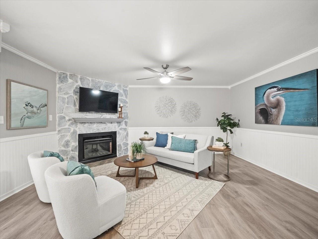 Image 3 of 35 For 619 2nd Street 3