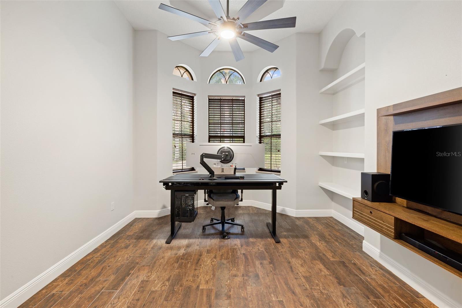 Image 41 of 60 For 17347 Linda Vista Circle