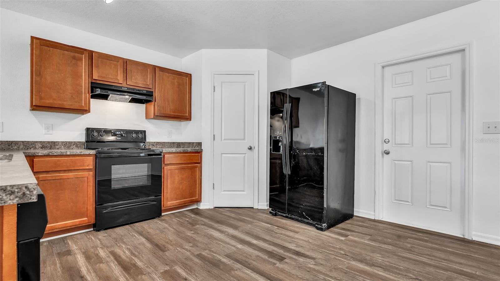 Image 9 of 39 For 6209 Radford Street