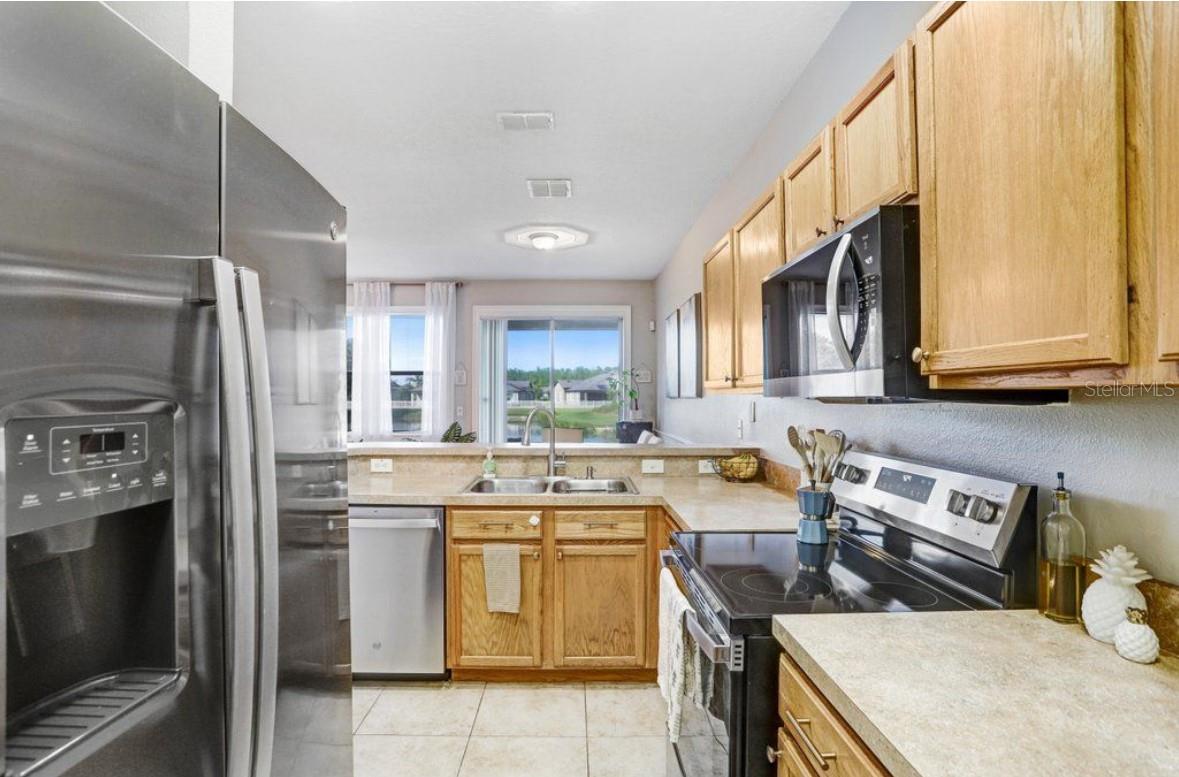 Image 5 of 29 For 19281 Stone Hedge Drive