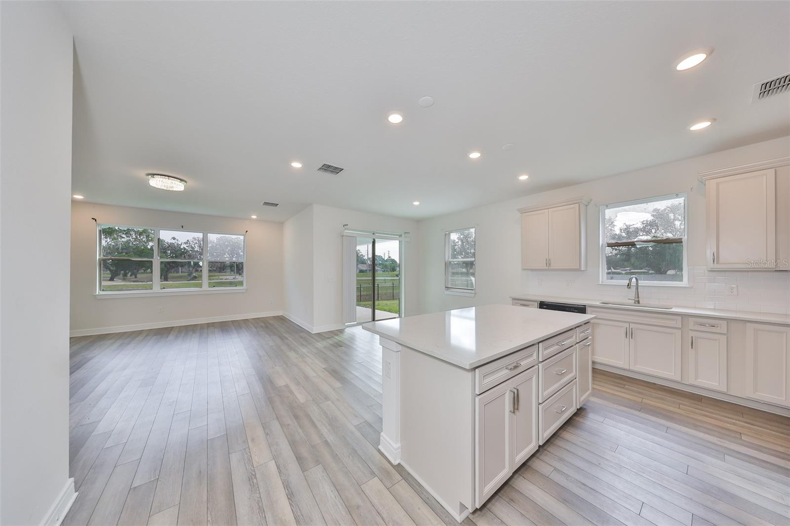 Image 15 of 37 For 36959 Highland Meadows Court
