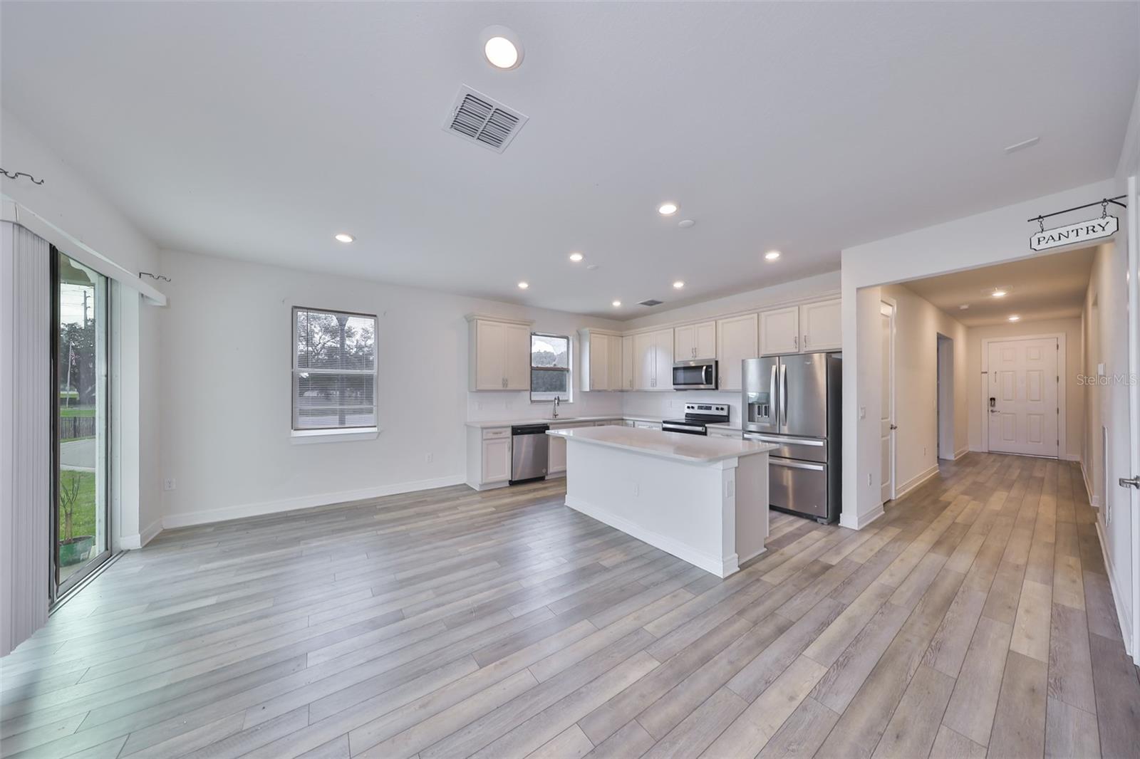 Image 17 of 37 For 36959 Highland Meadows Court