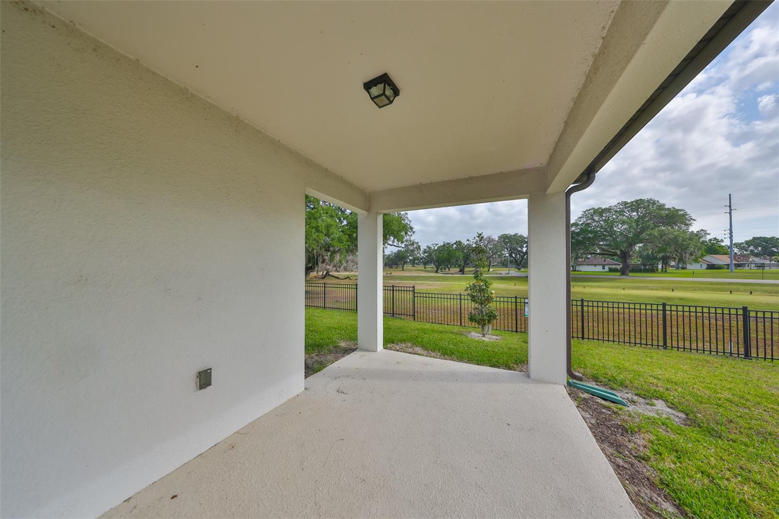 Image 32 of 37 For 36959 Highland Meadows Court