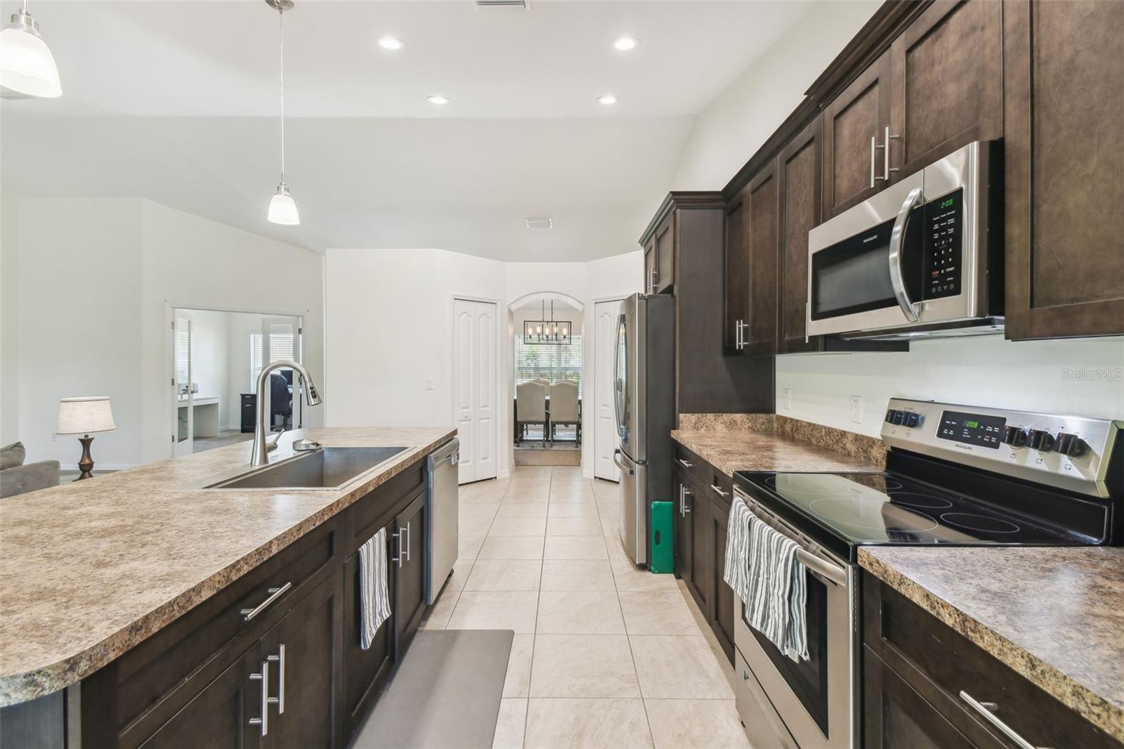 Image 15 of 44 For 11165 Little Gull Road