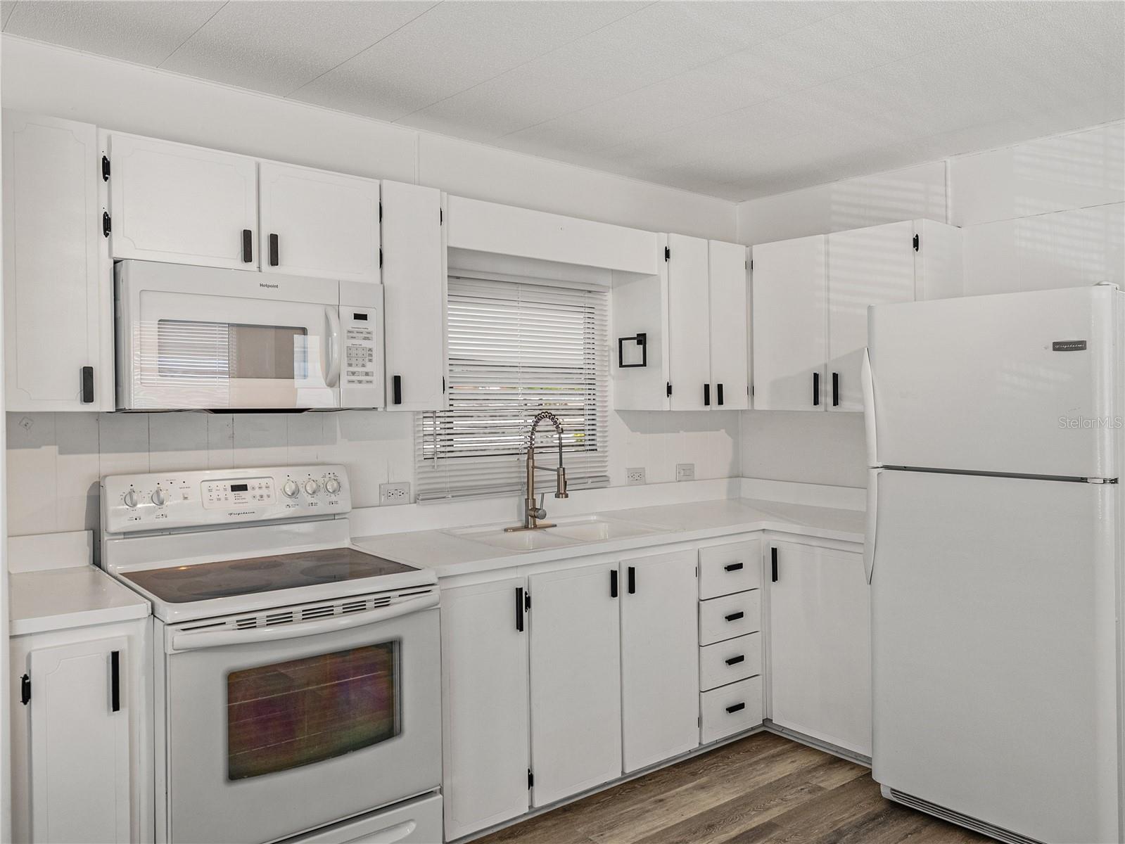Image 21 of 55 For 3043 Sego Lane
