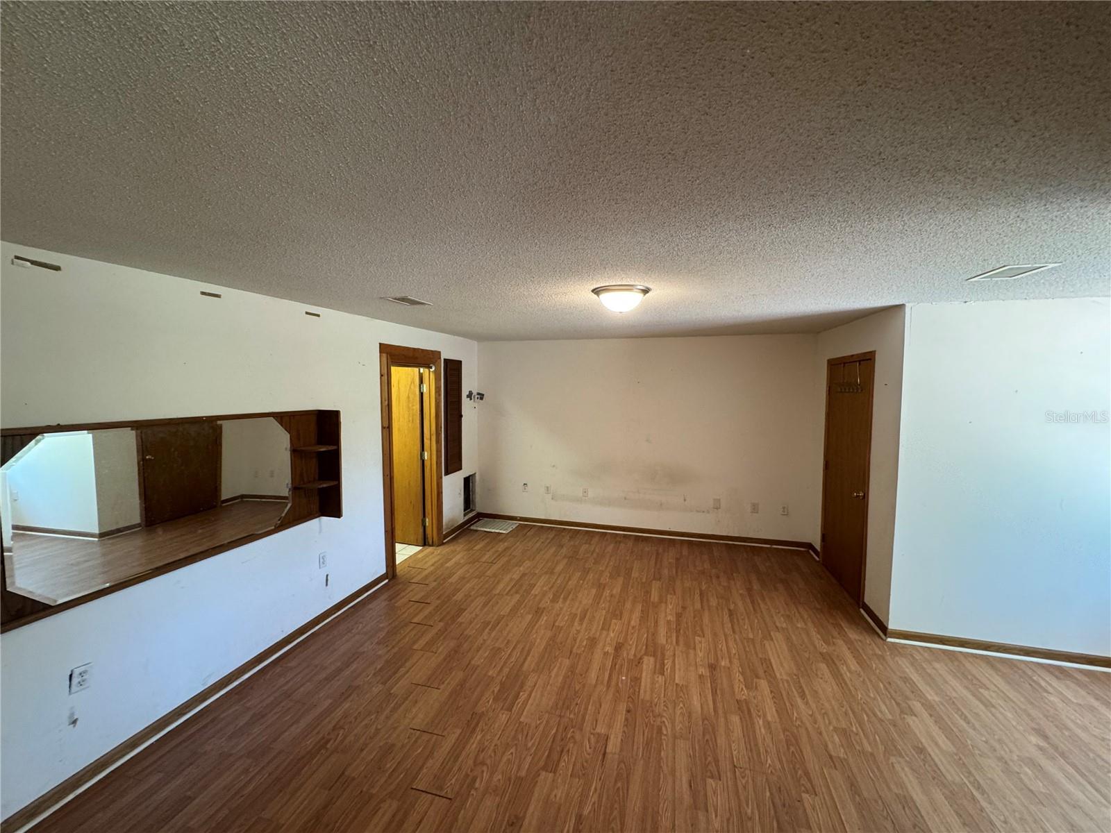 Image 32 of 42 For 15130 104th Street