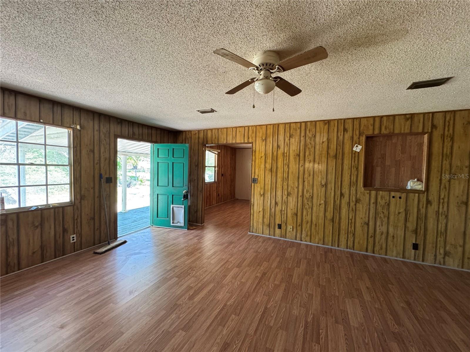 Image 33 of 42 For 15130 104th Street