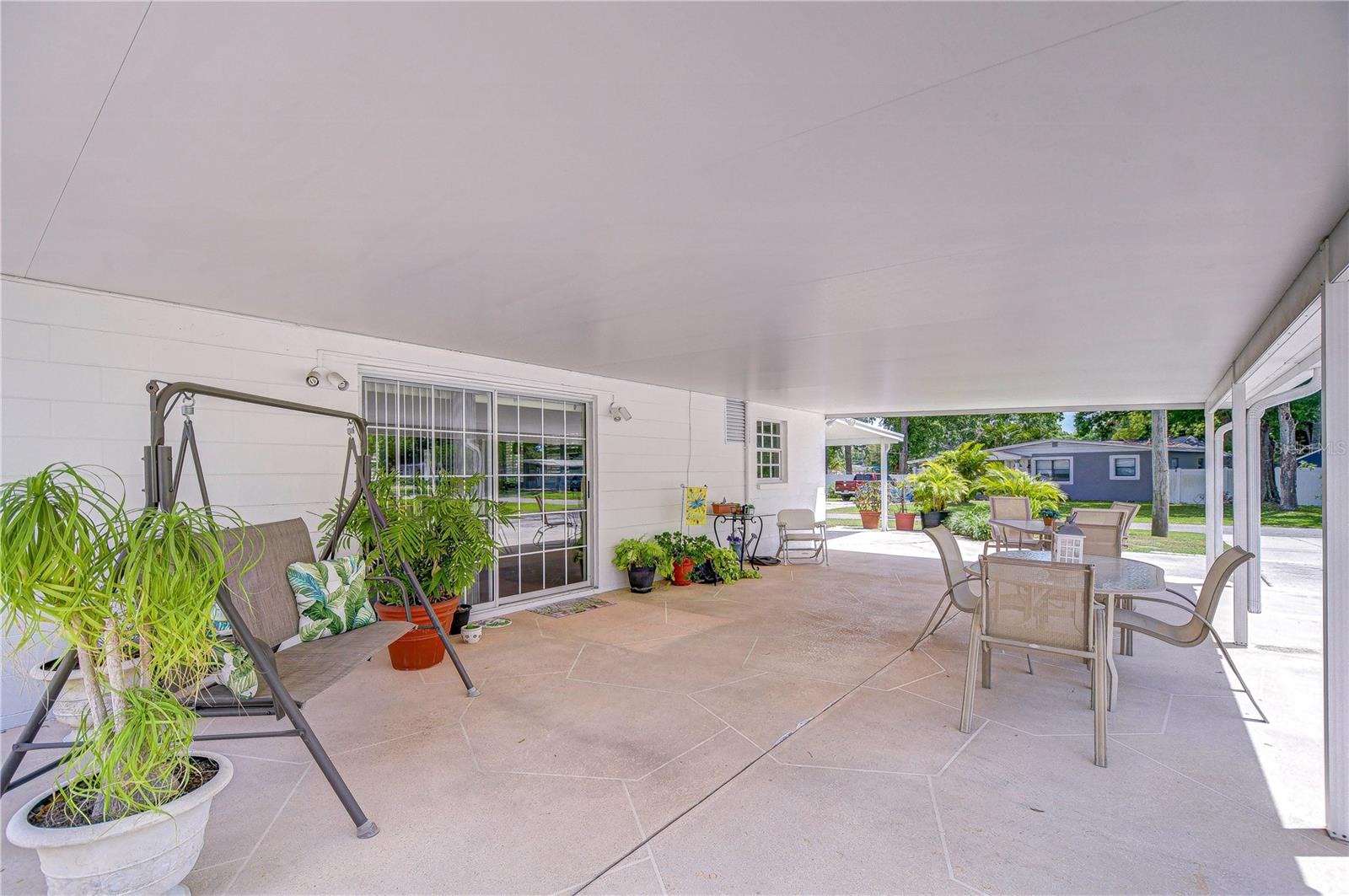 Listing photo id 8 for 6612 Orleans Avenue