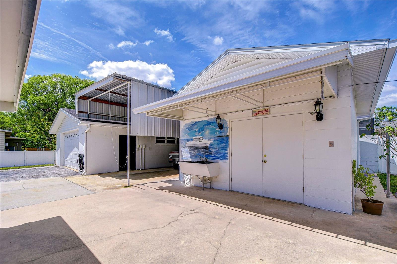 Listing photo id 12 for 6612 Orleans Avenue