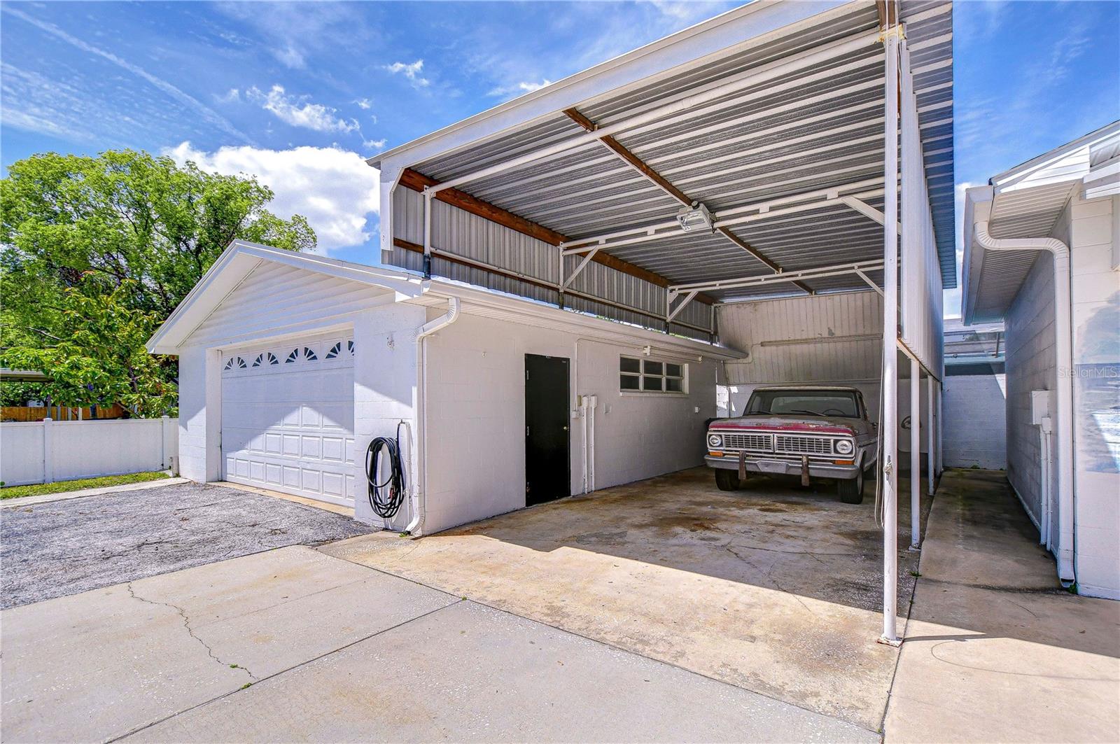 Listing photo id 13 for 6612 Orleans Avenue