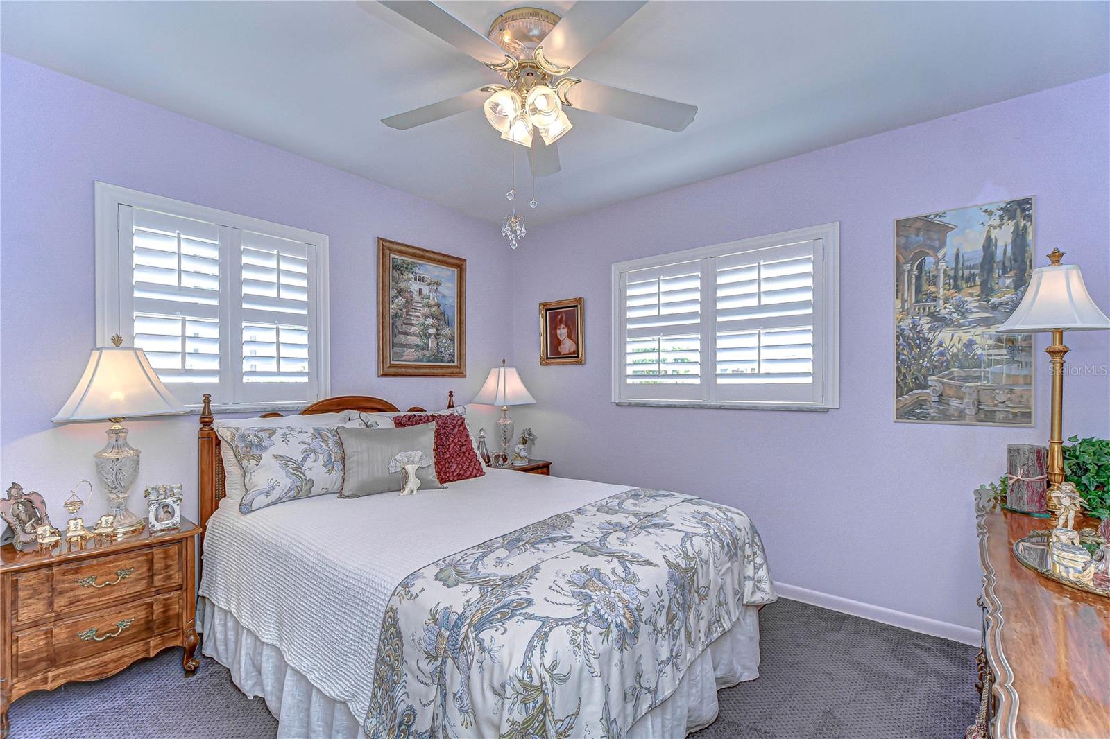 Listing photo id 34 for 6612 Orleans Avenue