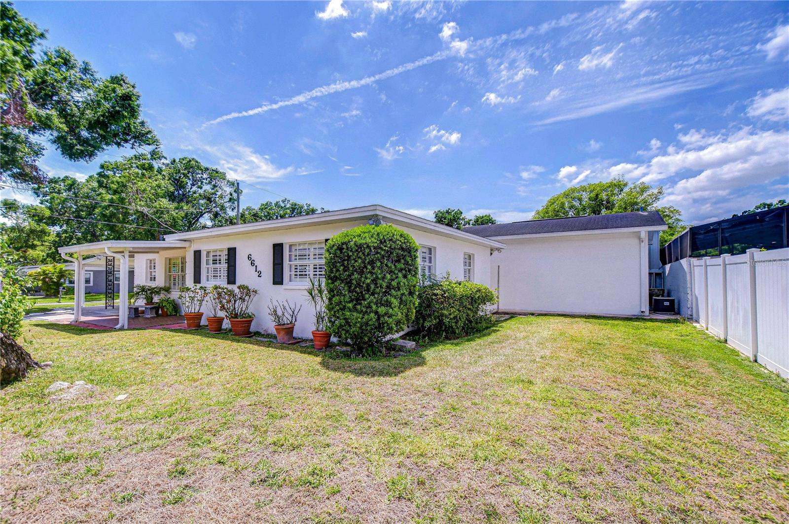 Listing photo id 3 for 6612 Orleans Avenue