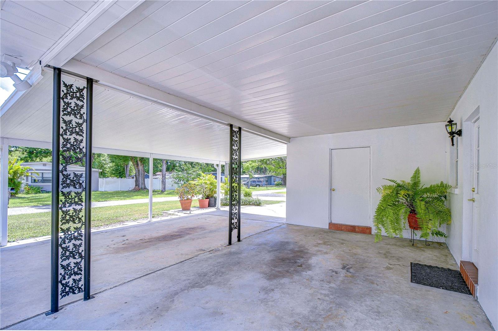 Listing photo id 7 for 6612 Orleans Avenue