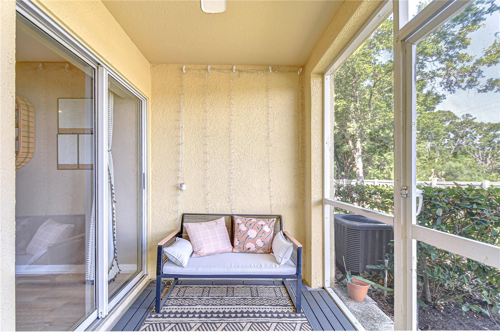 Image 4 of 35 For 10928 Brickside Court