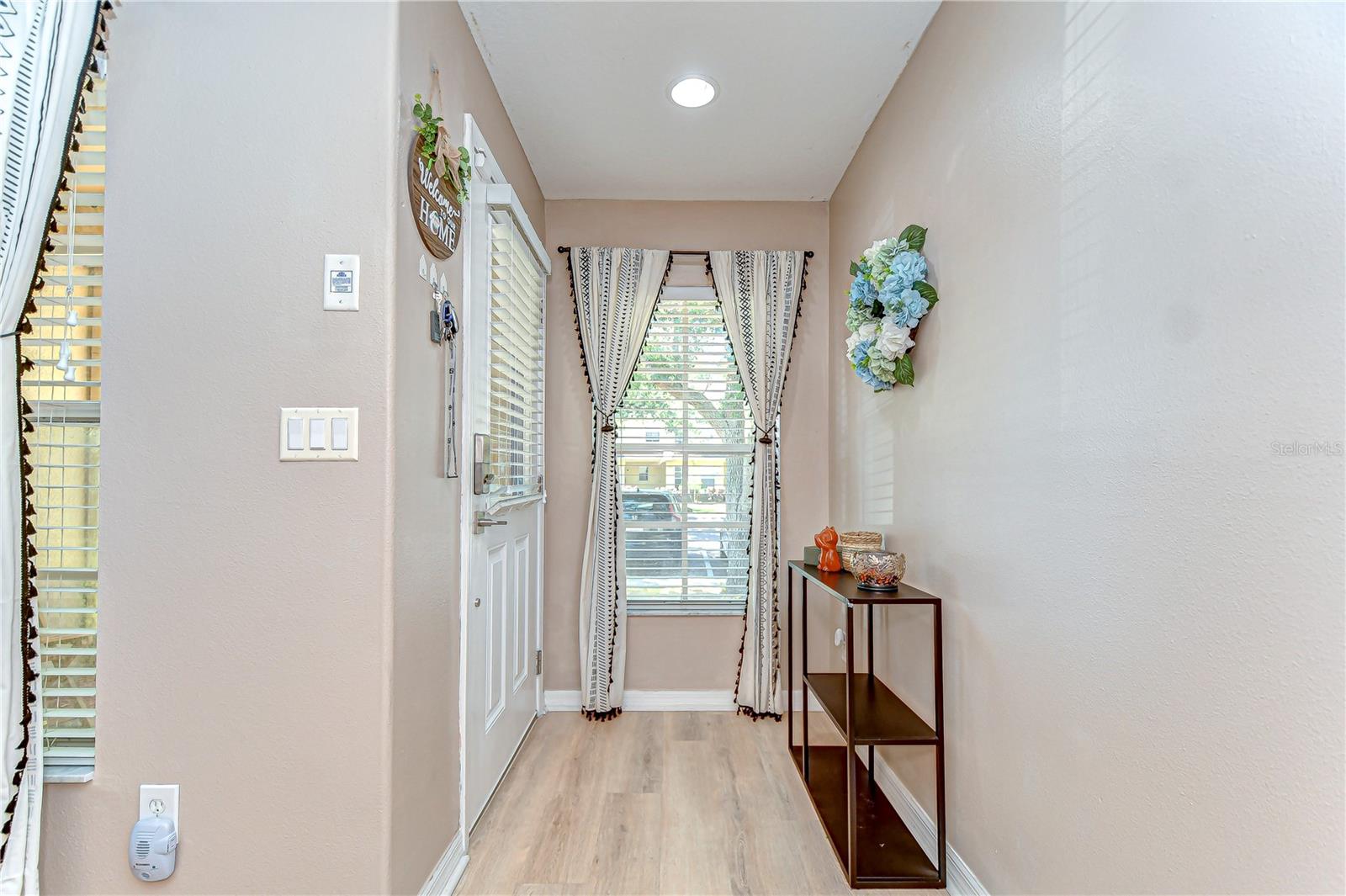 Image 5 of 35 For 10928 Brickside Court