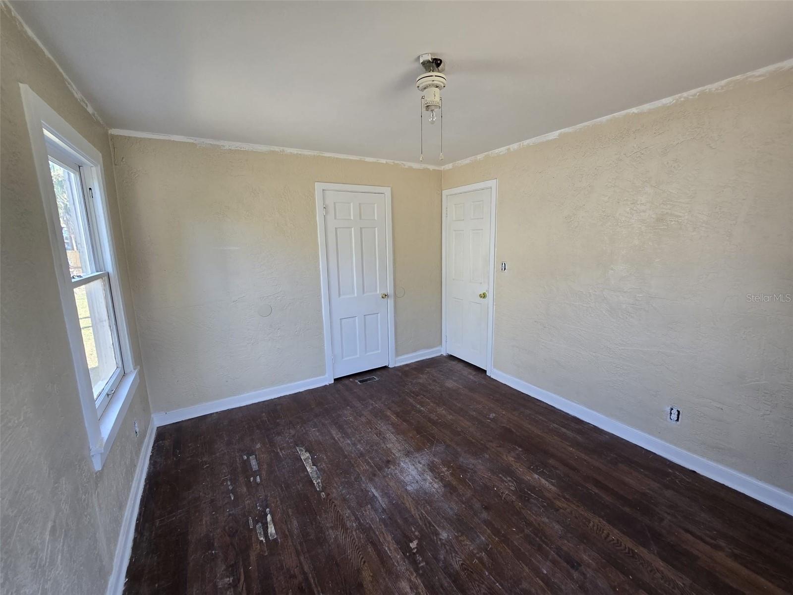 Image 13 of 27 For 4420 6th Avenue S