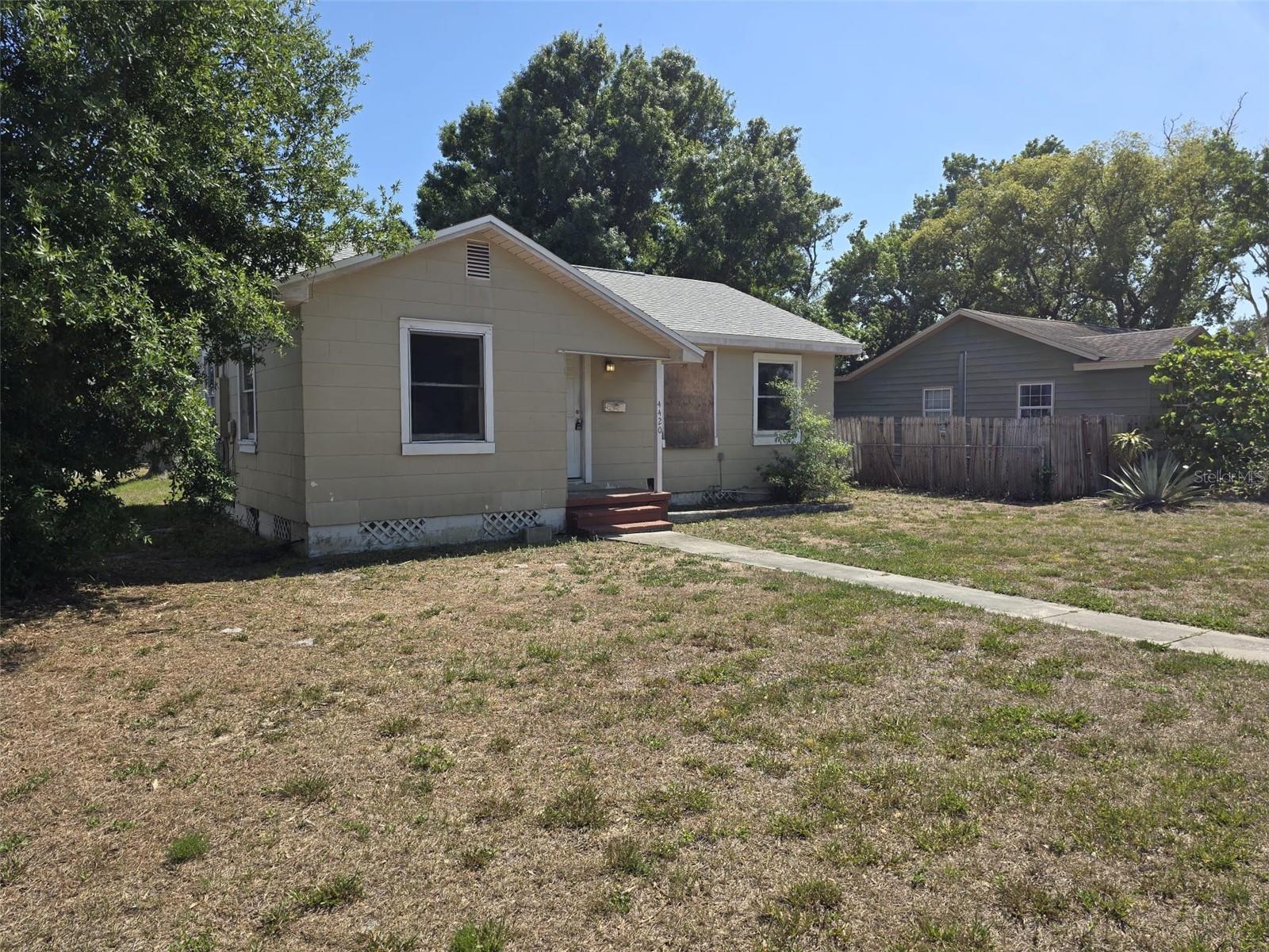 Image 2 of 27 For 4420 6th Avenue S