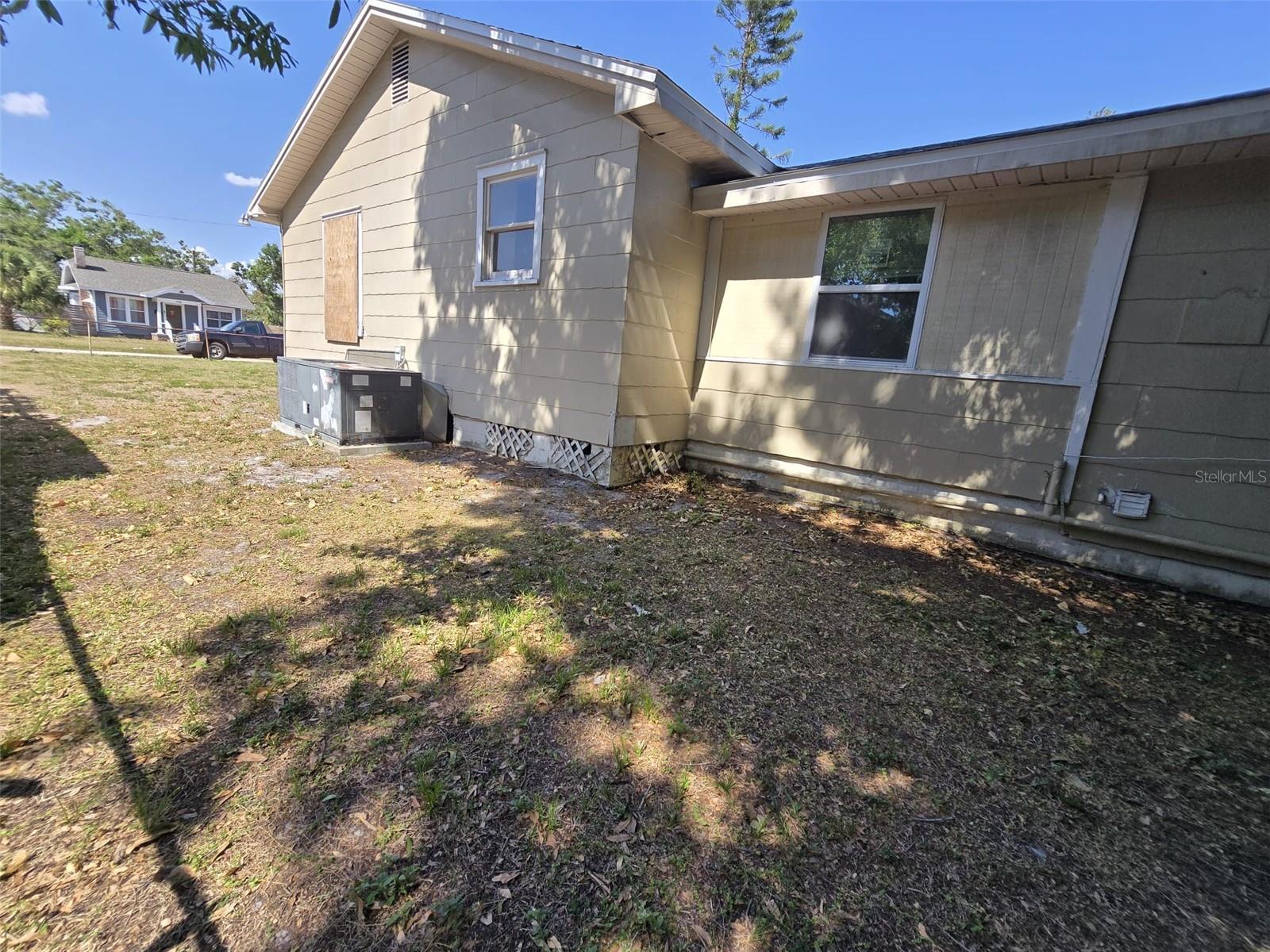 Image 22 of 27 For 4420 6th Avenue S