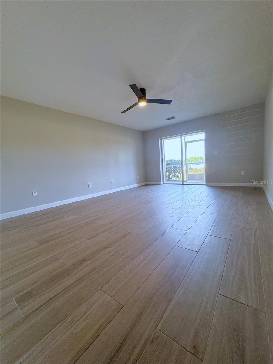 Image 12 of 23 For 5335 River Rock Road