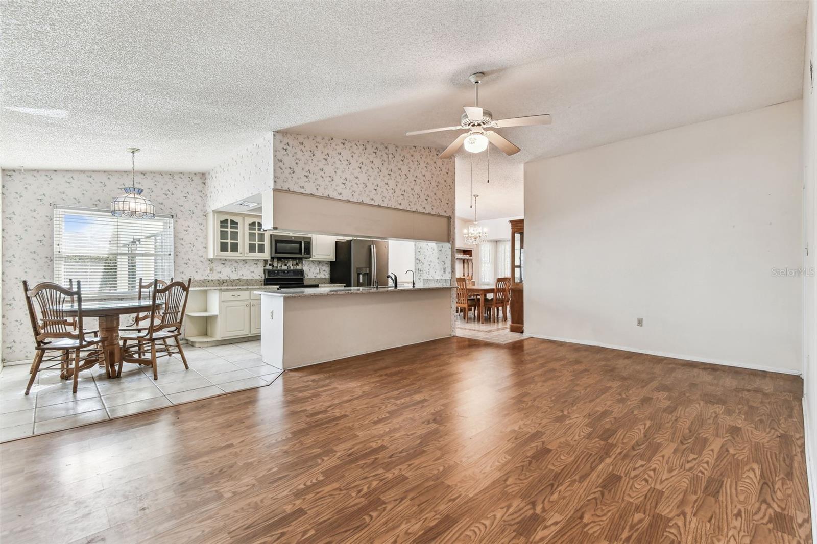 Image 4 of 32 For 254 Timberview Drive