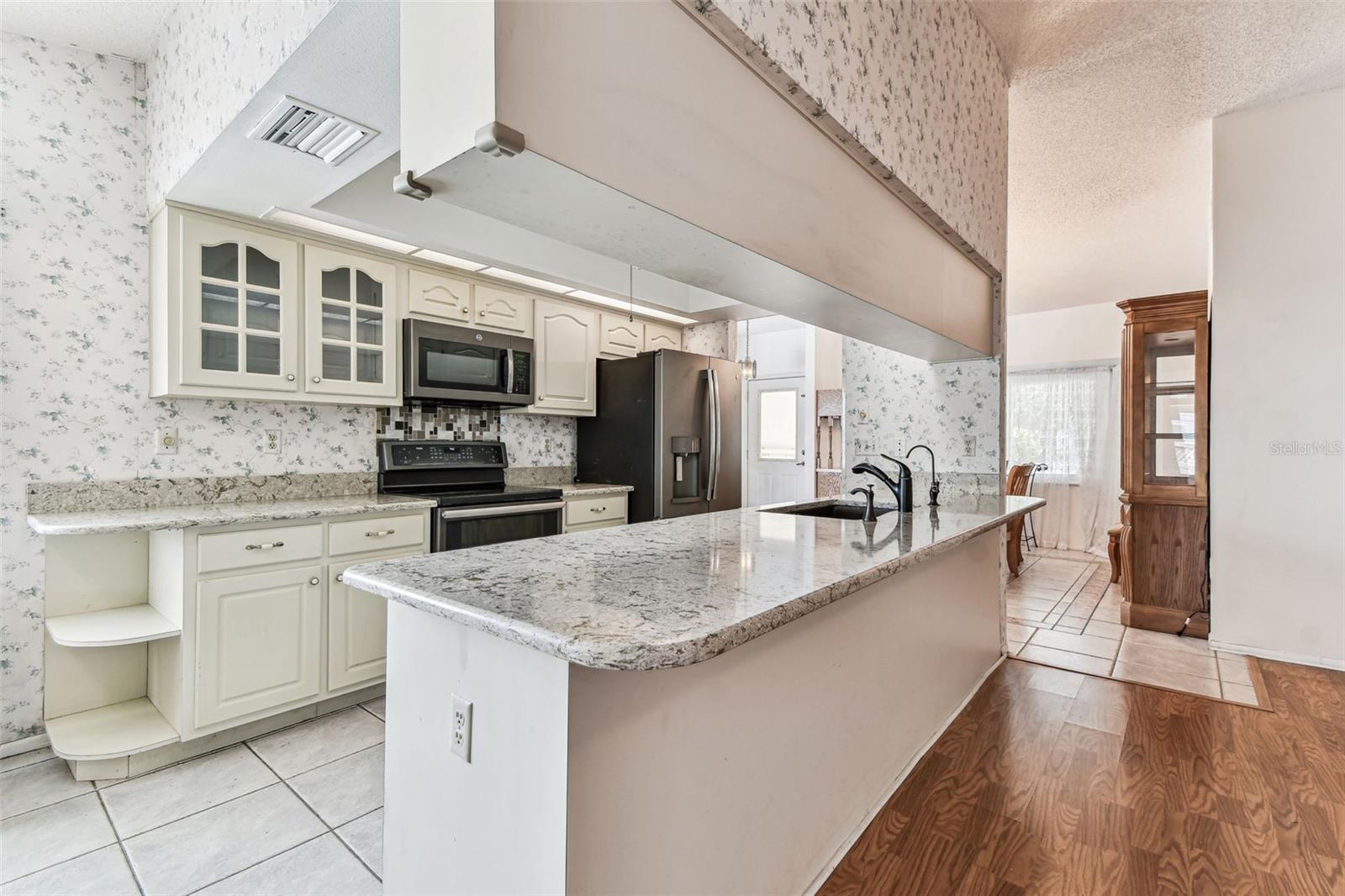 Image 6 of 32 For 254 Timberview Drive