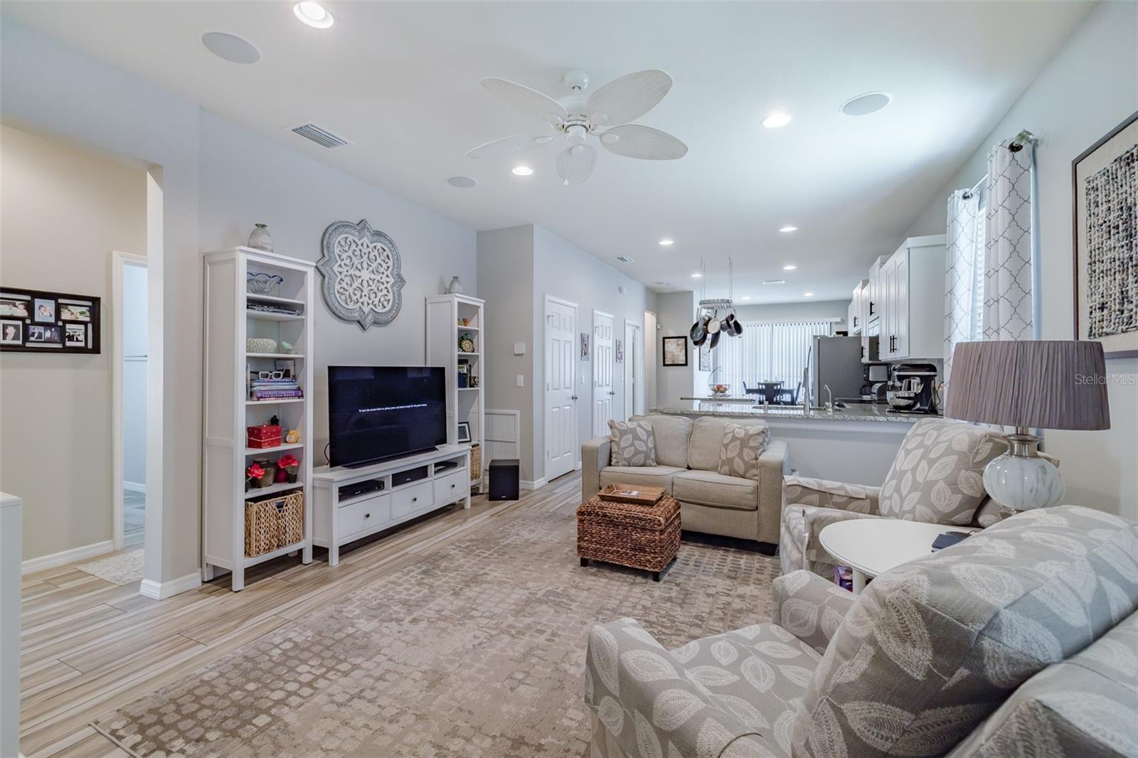 Image 15 of 36 For 4516 Savannah Holly Place