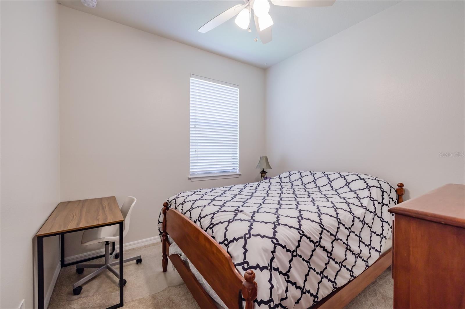 Image 24 of 36 For 4516 Savannah Holly Place