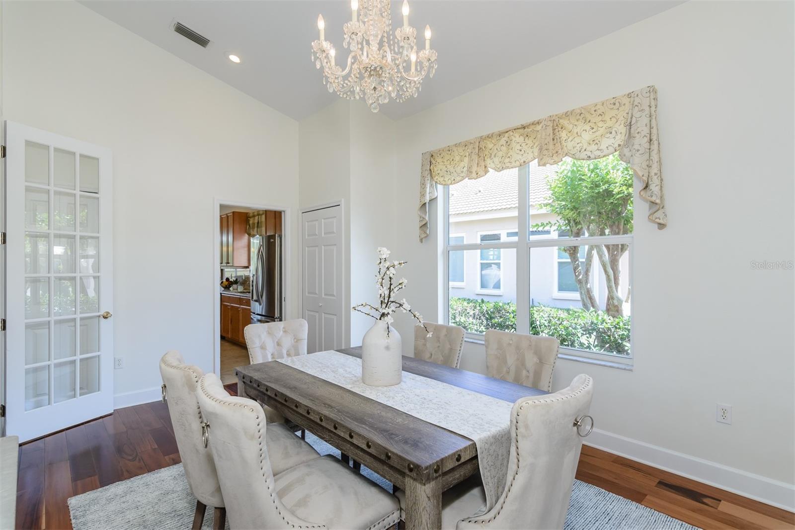 Image 13 of 81 For 3964 Silk Oak Lane