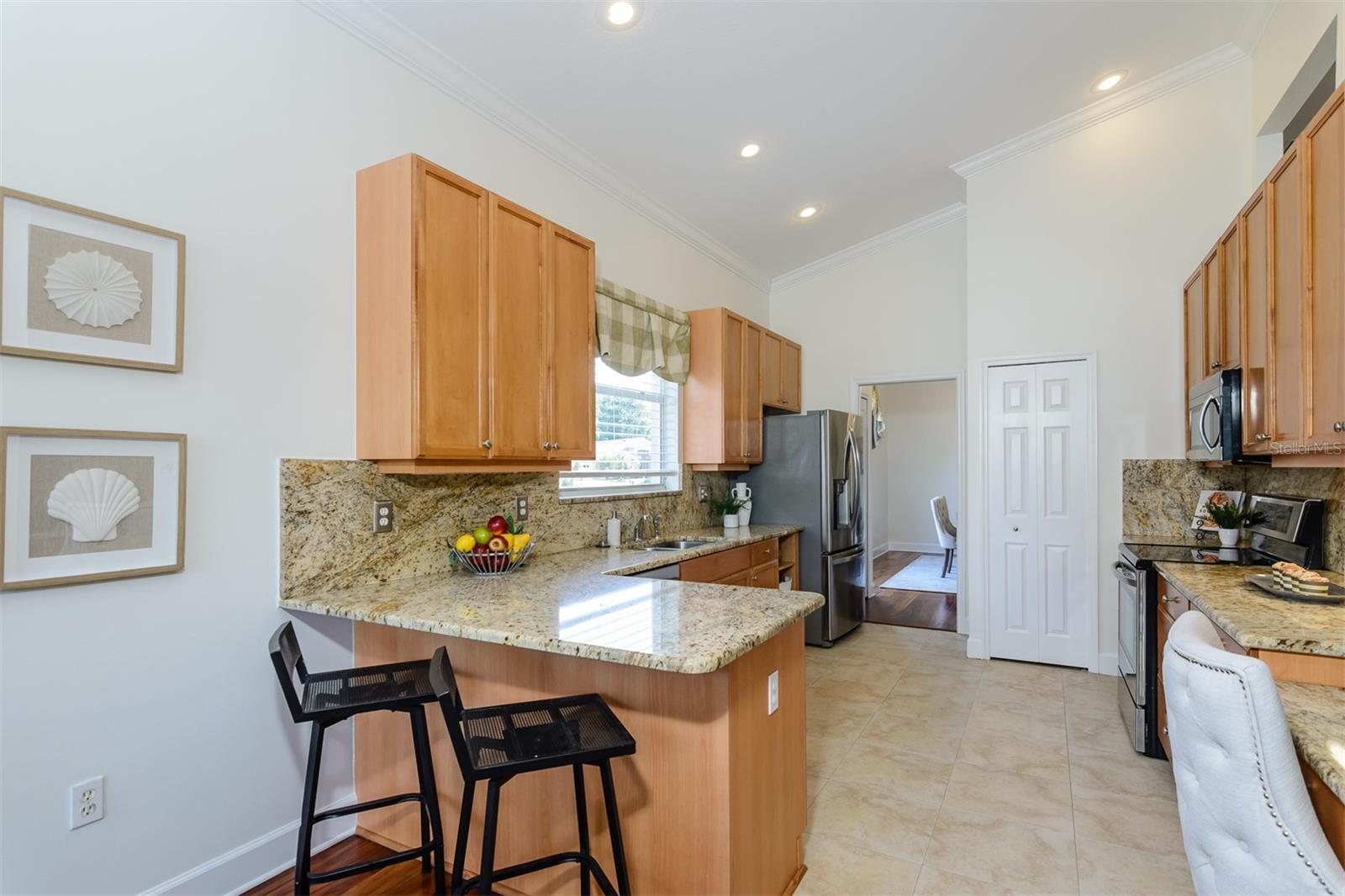 Image 18 of 81 For 3964 Silk Oak Lane