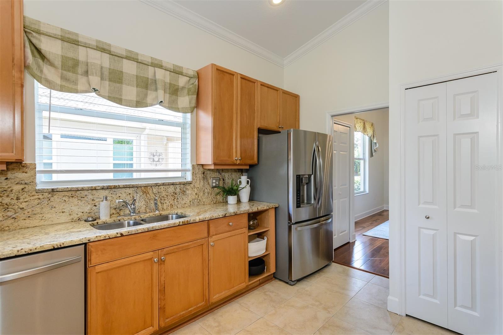 Image 19 of 81 For 3964 Silk Oak Lane