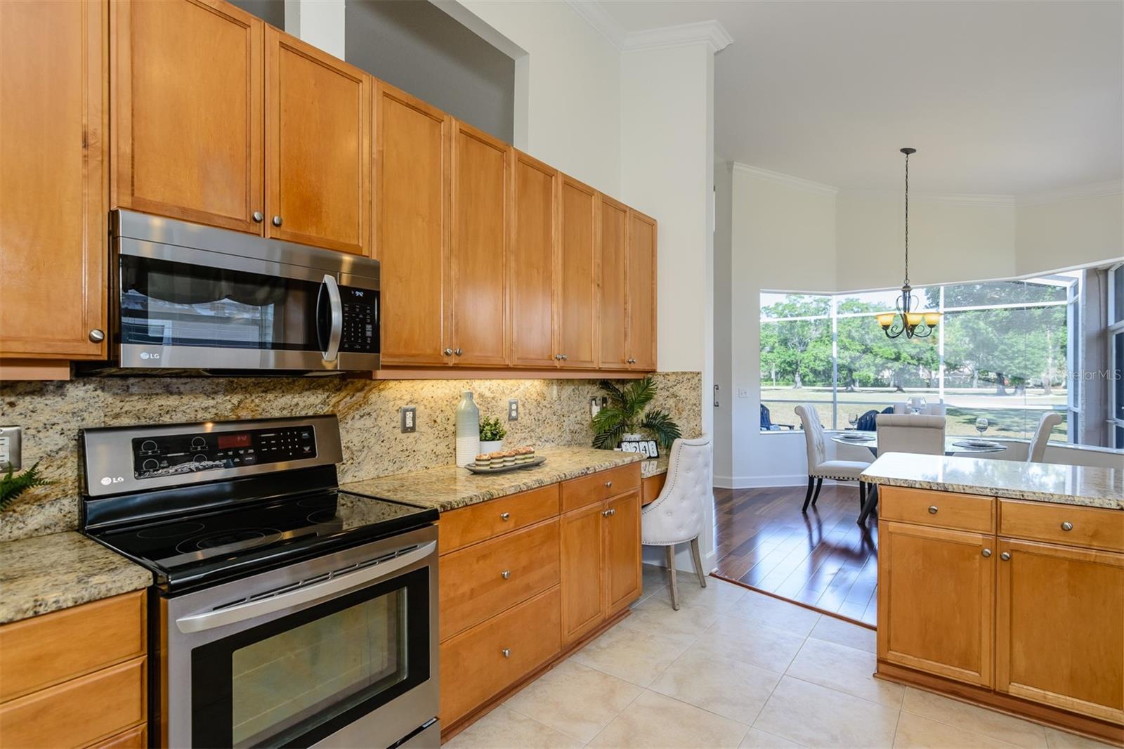 Image 20 of 81 For 3964 Silk Oak Lane