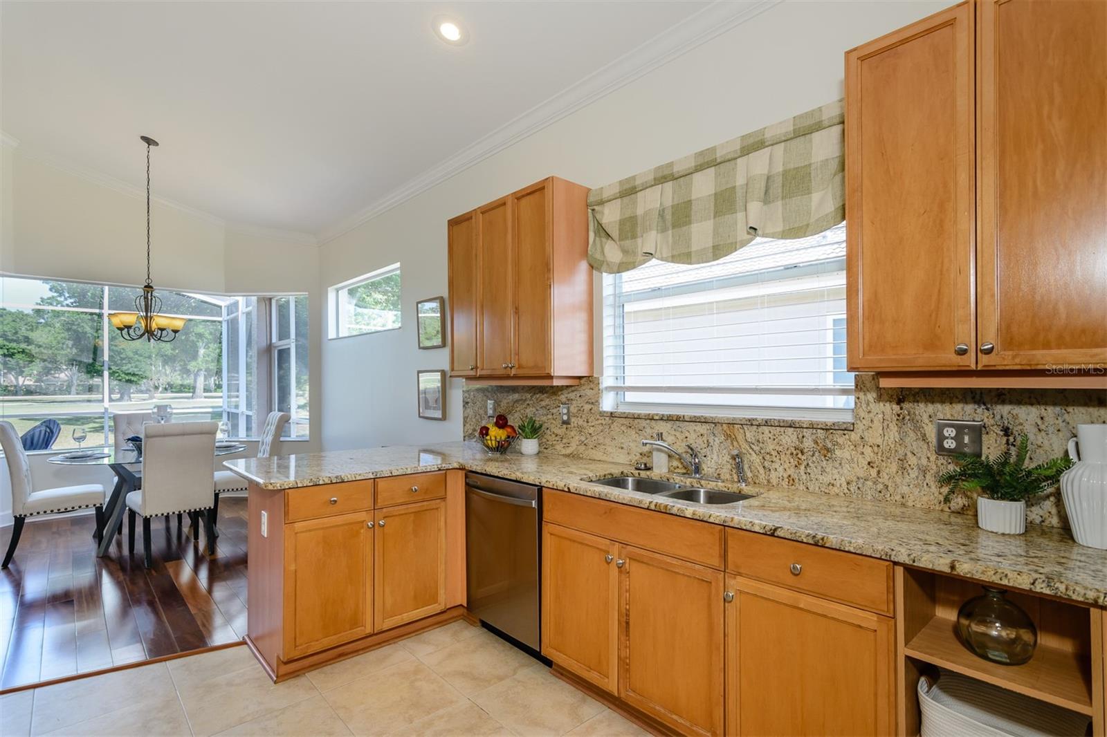 Image 21 of 81 For 3964 Silk Oak Lane