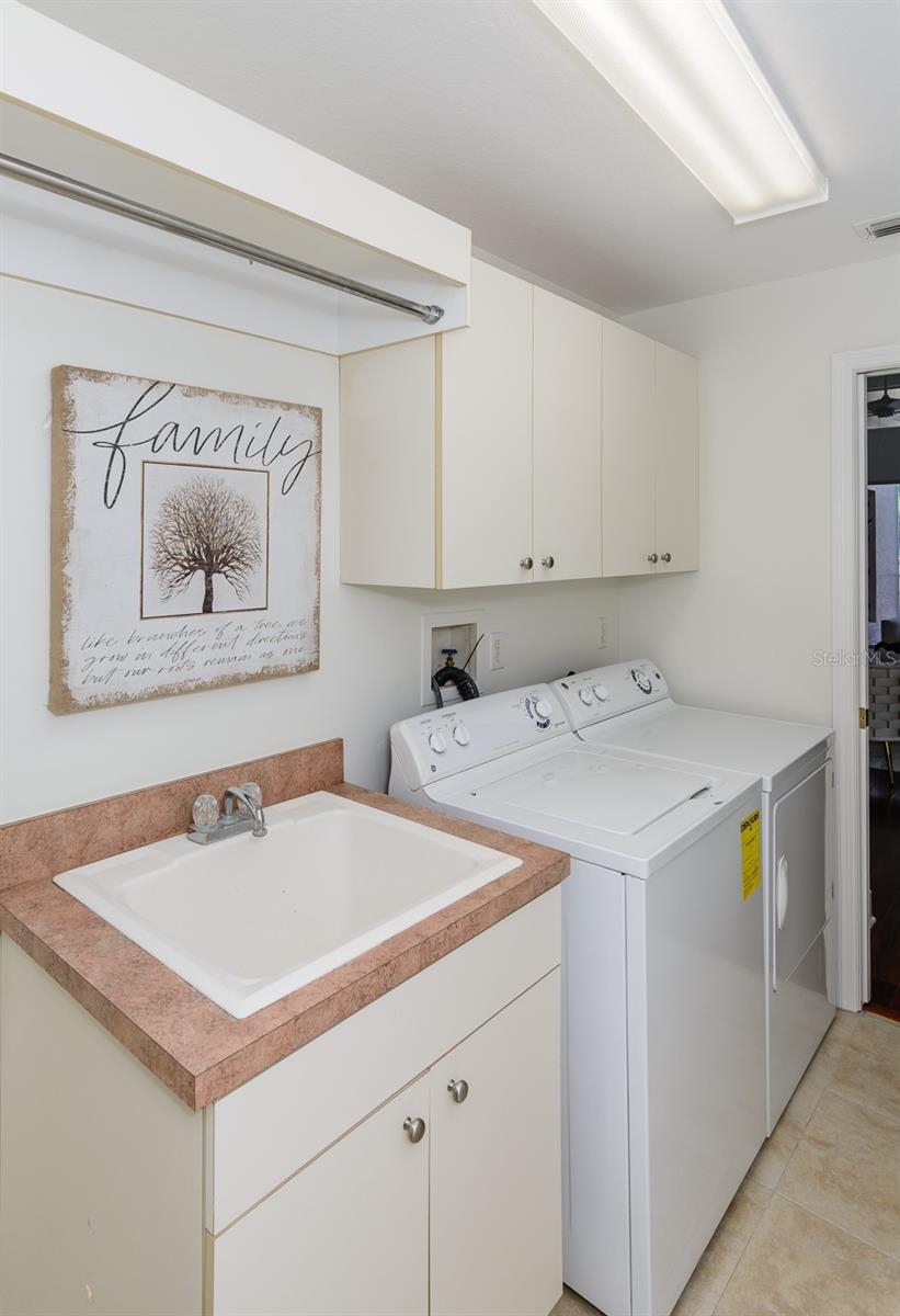 Image 40 of 81 For 3964 Silk Oak Lane