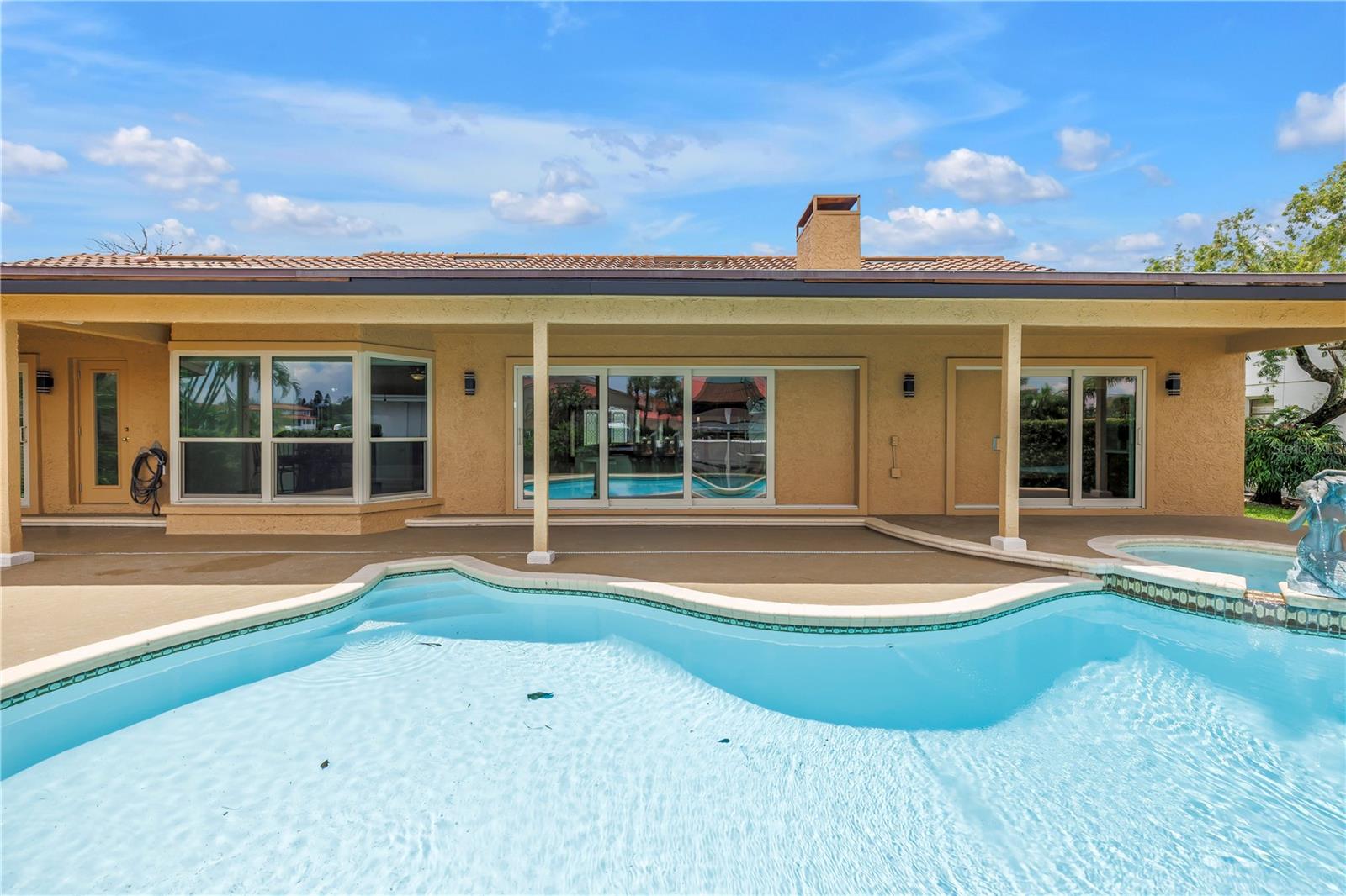 Image 10 of 95 For 4935 58th Avenue S