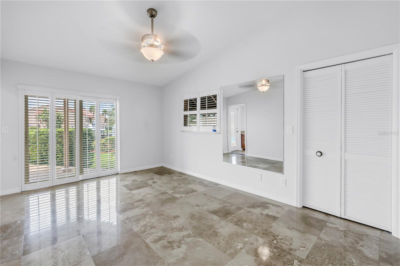 Image 42 of 95 For 4935 58th Avenue S