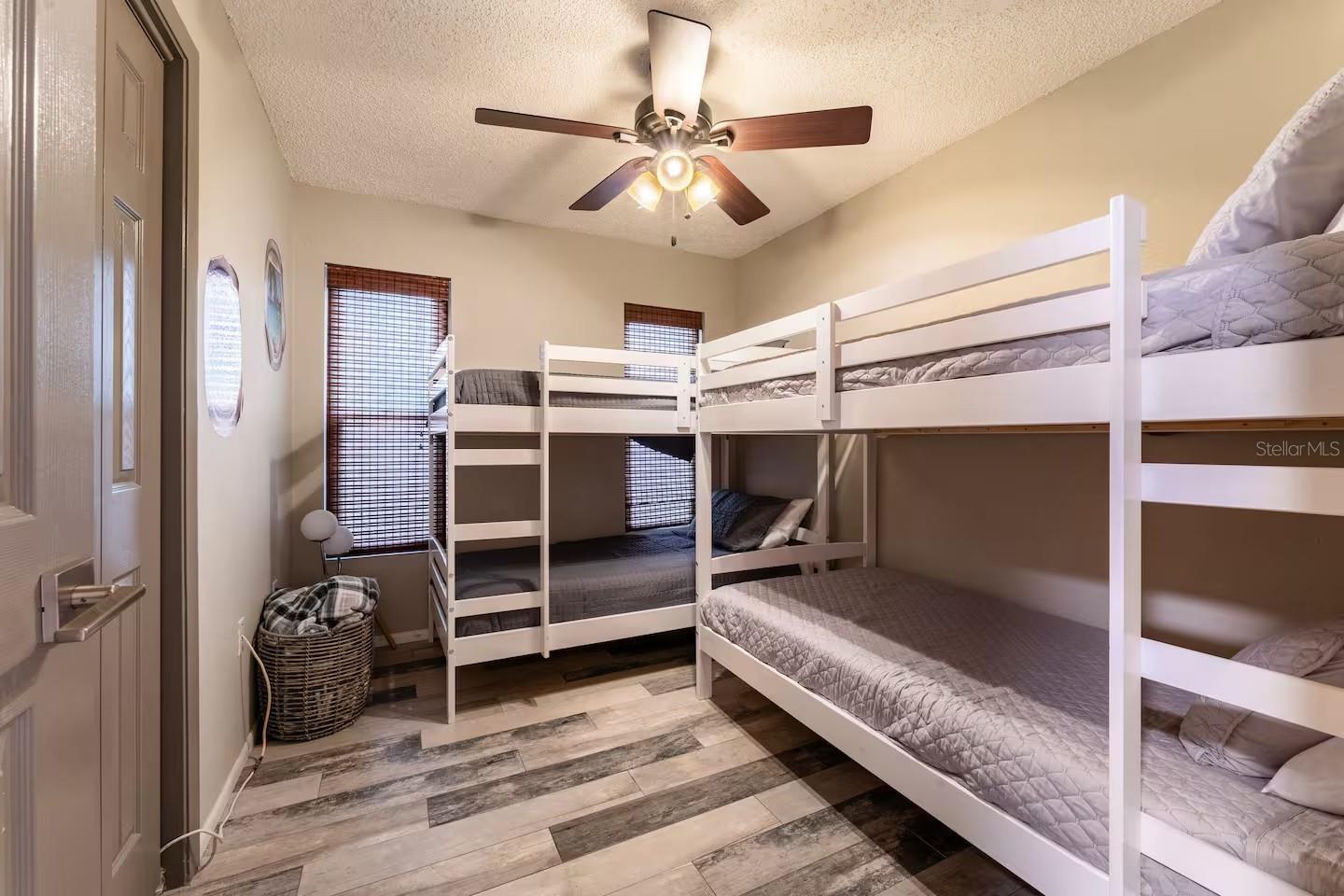 Image 11 of 18 For 2460 Beacon Groves Boulevard