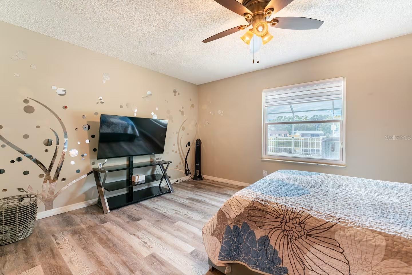 Image 9 of 18 For 2460 Beacon Groves Boulevard