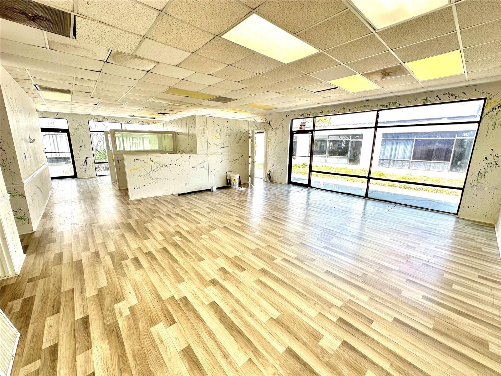 Listing photo id 3 for 7135 State Road 52