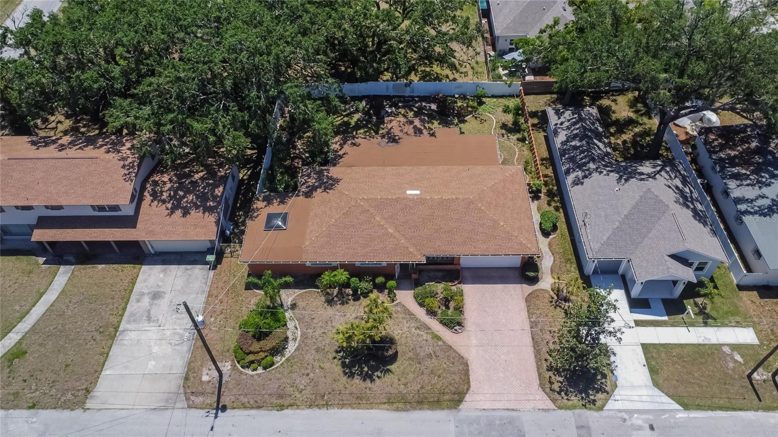 Image 3 of 26 For 2505 E 19th Ave