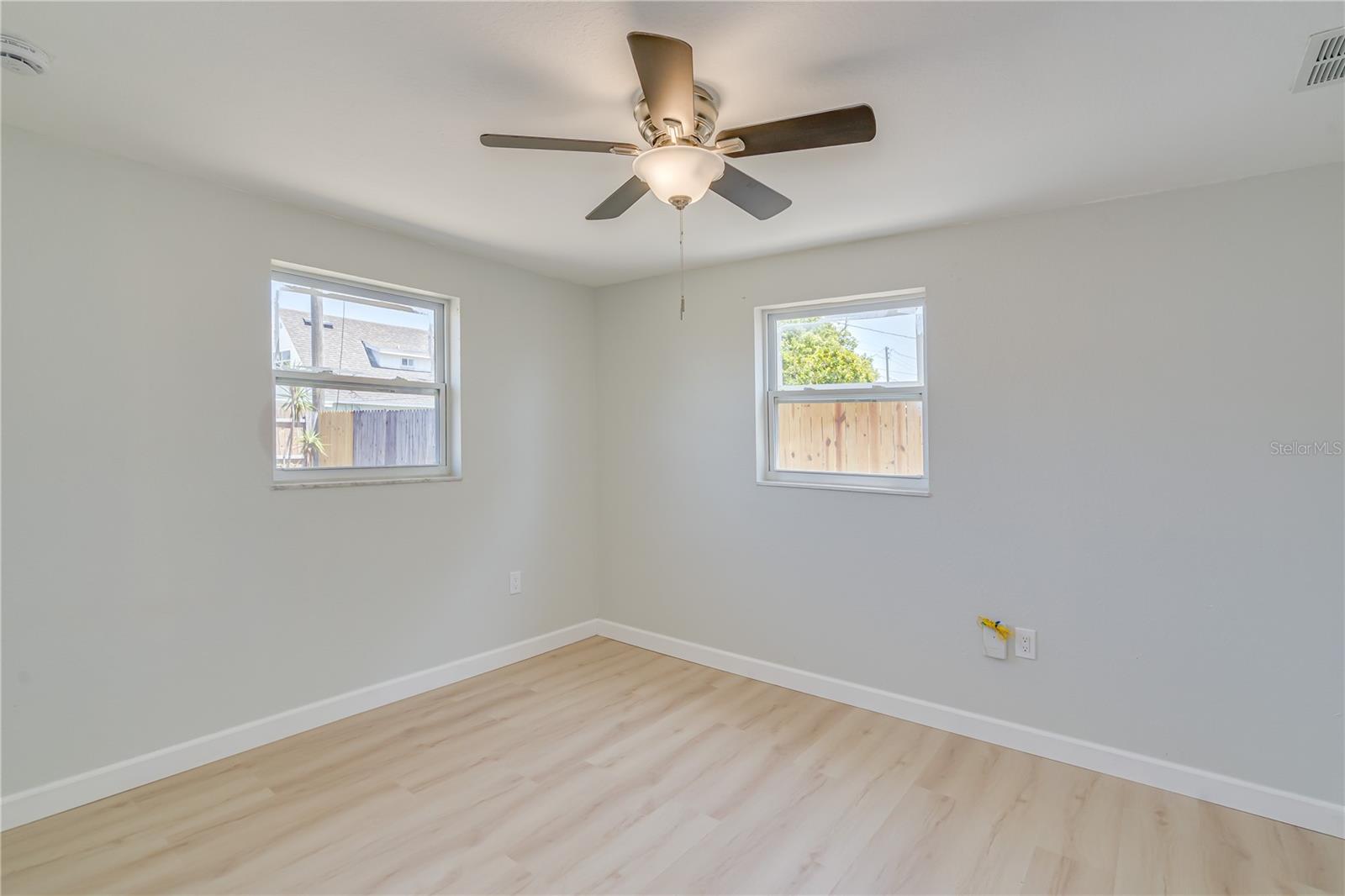 Image 11 of 30 For 8805 58th Lane N