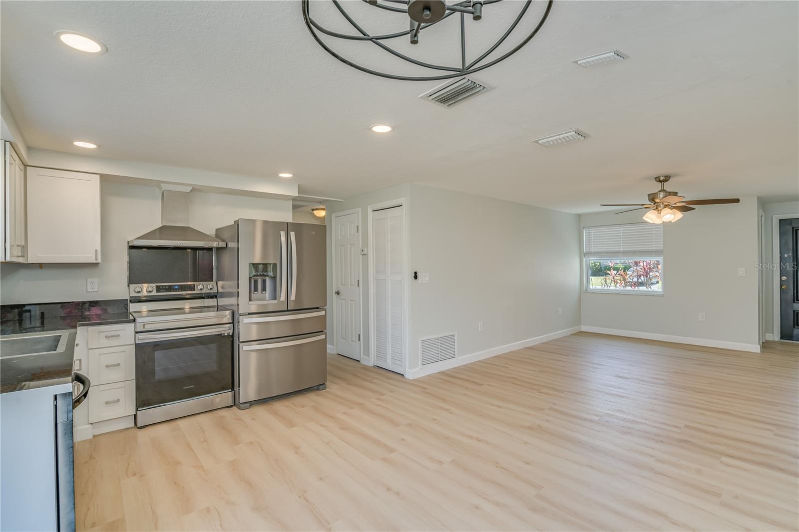 Image 7 of 30 For 8805 58th Lane N