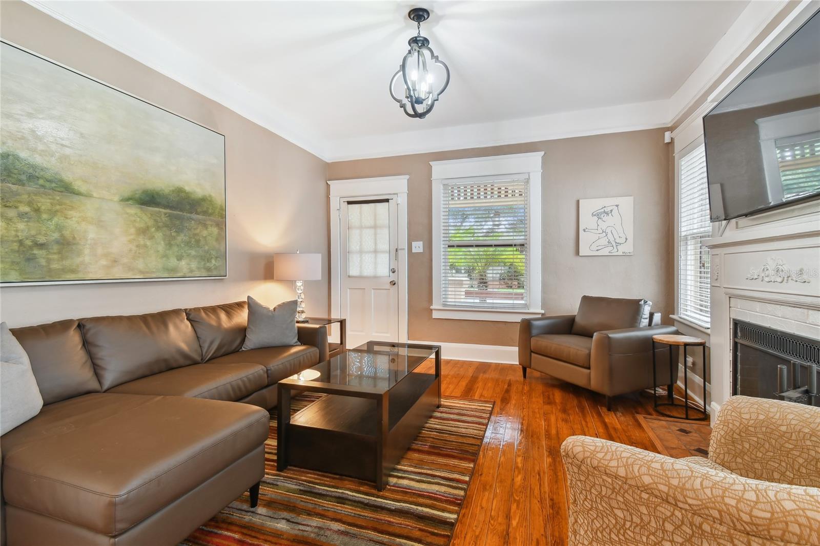 Image 11 of 55 For 5706 Branch Avenue