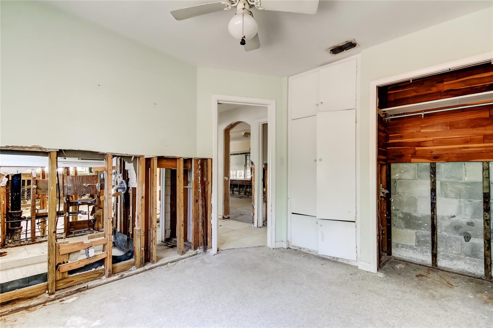 Listing photo id 47 for 412 20th Avenue