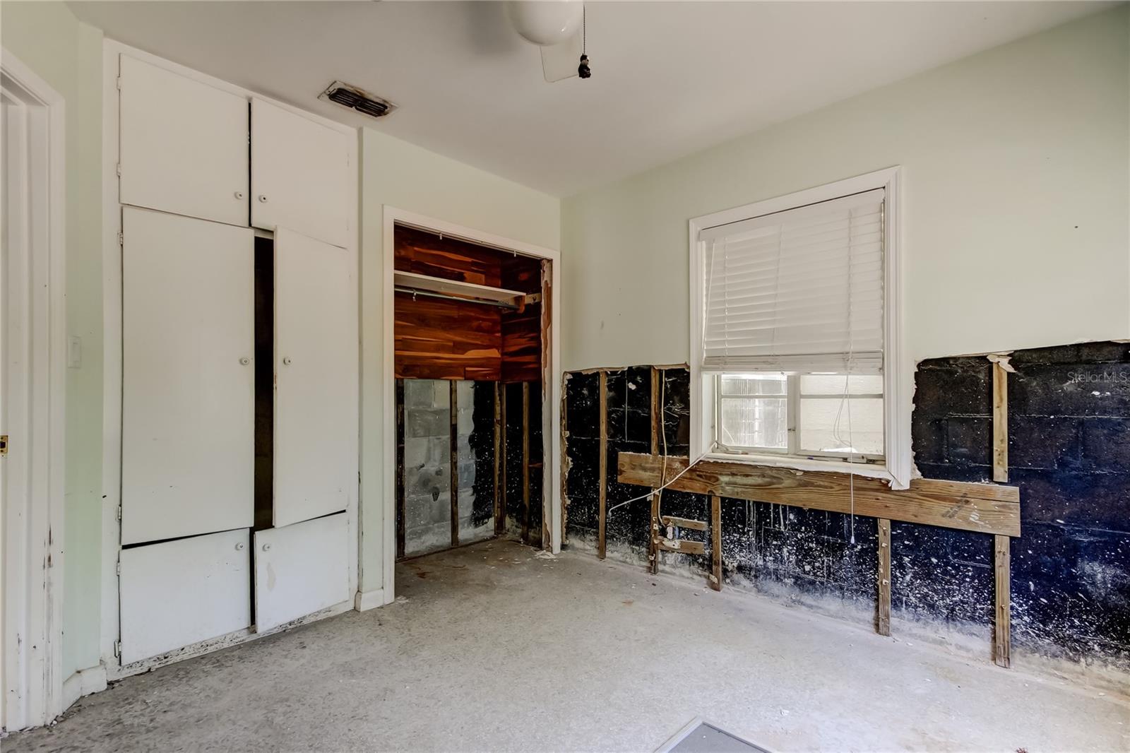 Listing photo id 48 for 412 20th Avenue