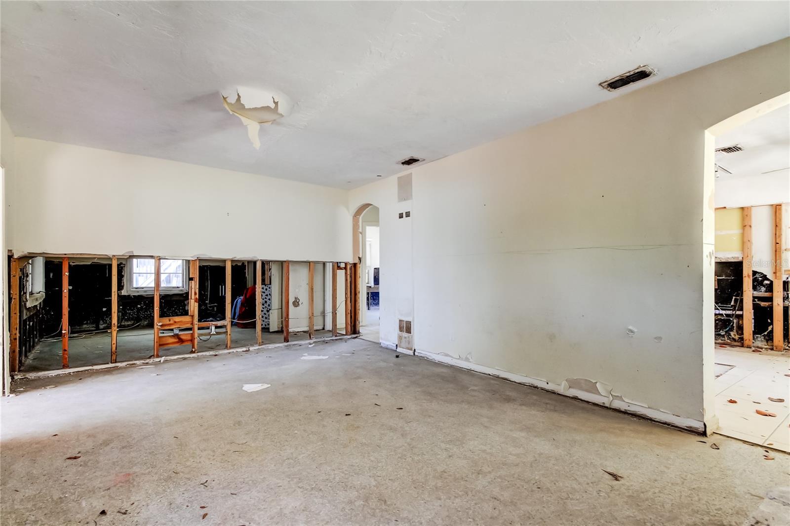 Listing photo id 53 for 412 20th Avenue