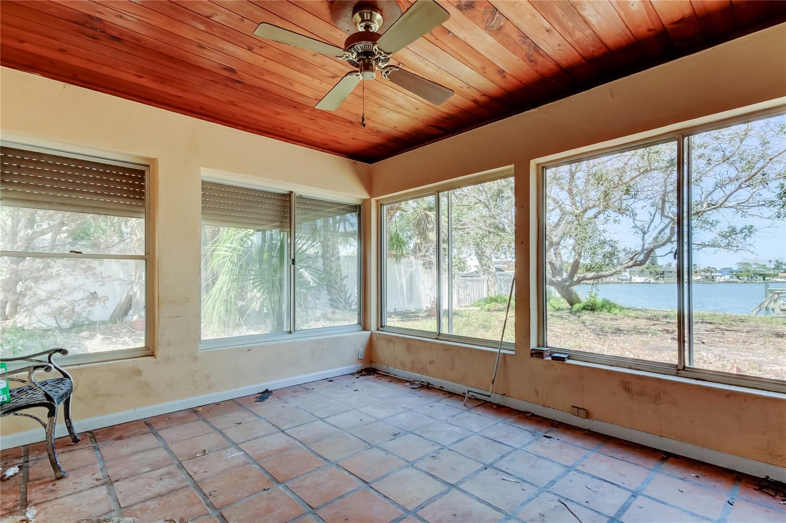 Listing photo id 55 for 412 20th Avenue