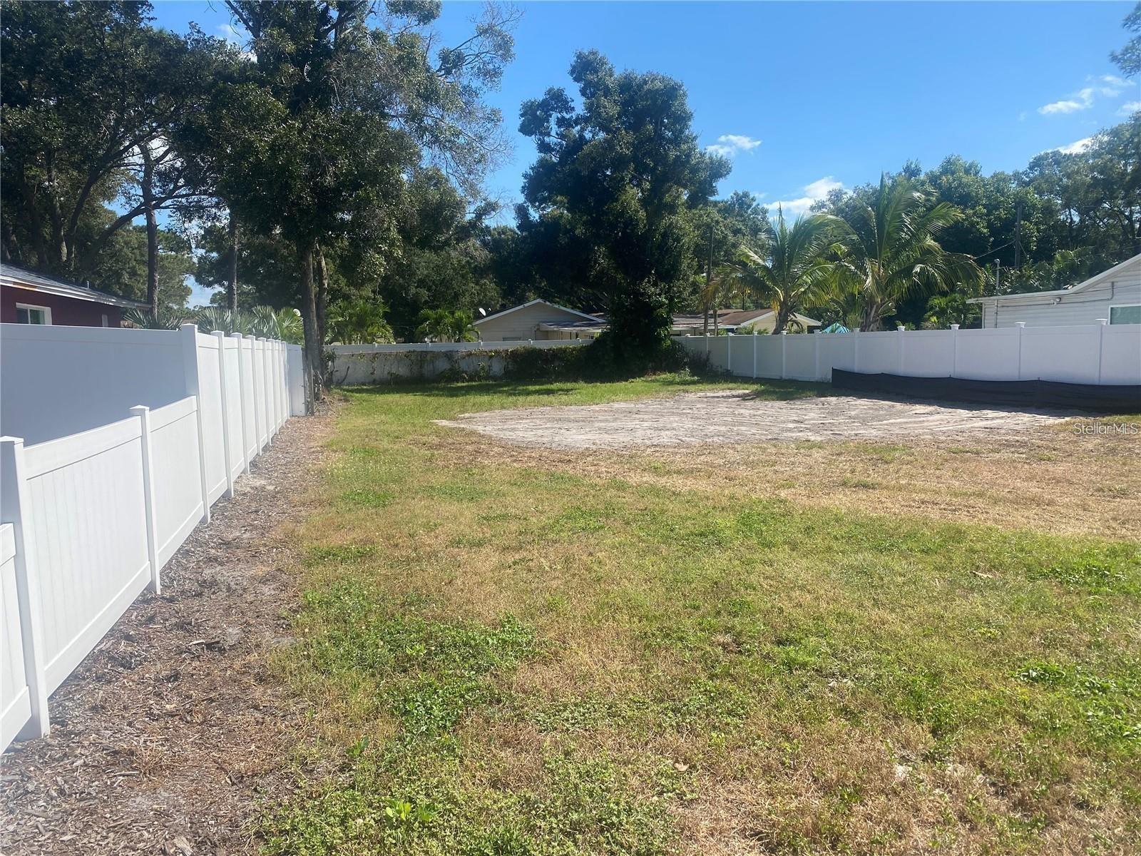 Image 4 of 4 For 15421 58th Street N